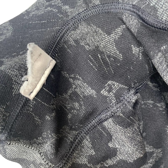 Gymshark Camo‎ grey Shorts - Picture 3 of 3